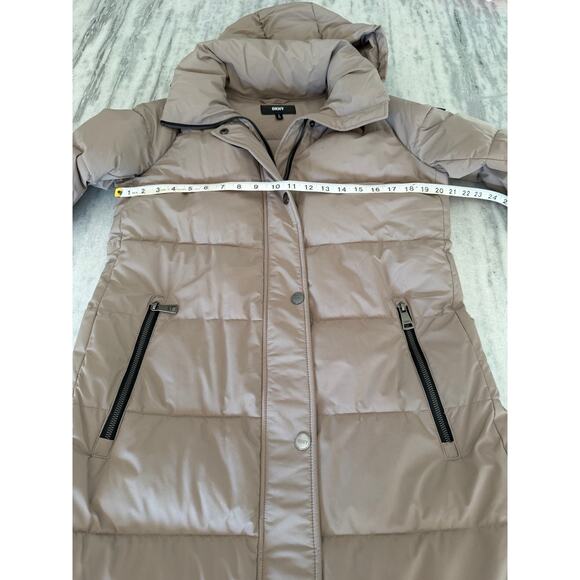DKNY Tan Beige Long Puffer Coat Size Small Warm Winter Outdoors - Picture 13 of 13